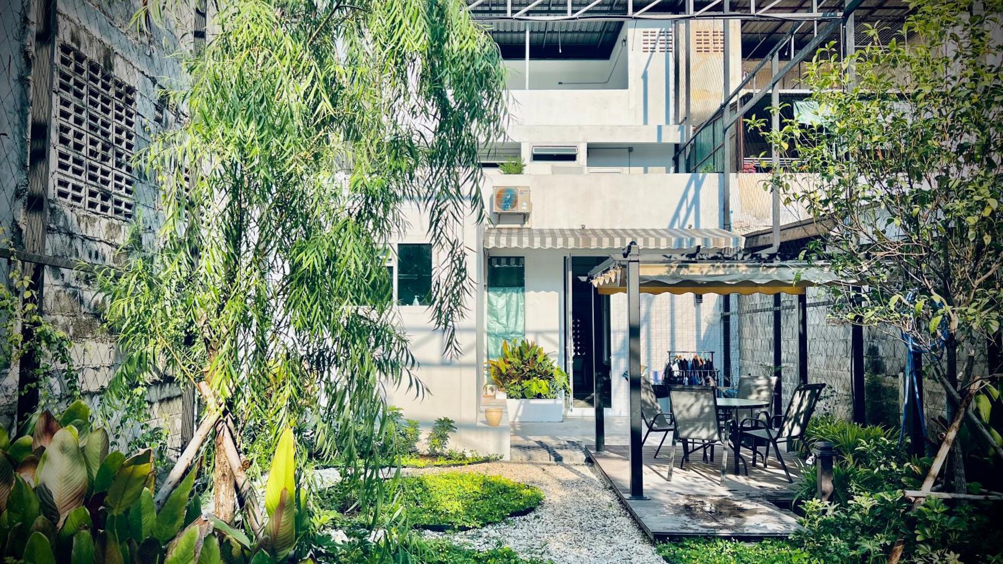 Momento Hotel And Cafe Khon Kaen Dış mekan fotoğraf